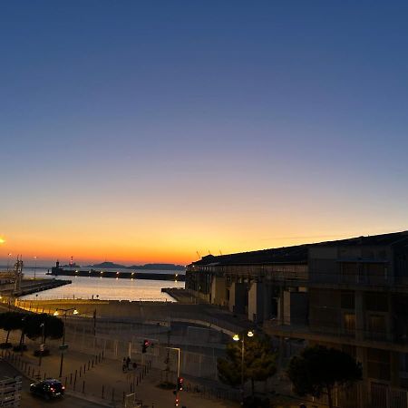 Le Quai Du Mucem Marselha Exterior foto